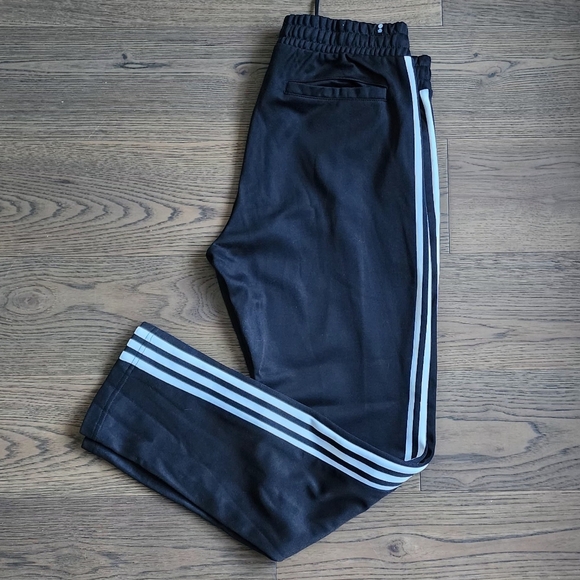 Adidas men's pants, size L 🖤🙀 - Picture 2 of 7